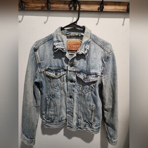 LEVI’S Denim Jean Jacket Size Small